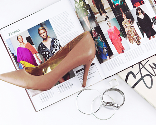 Ayesha Atelier multi-language support helps you